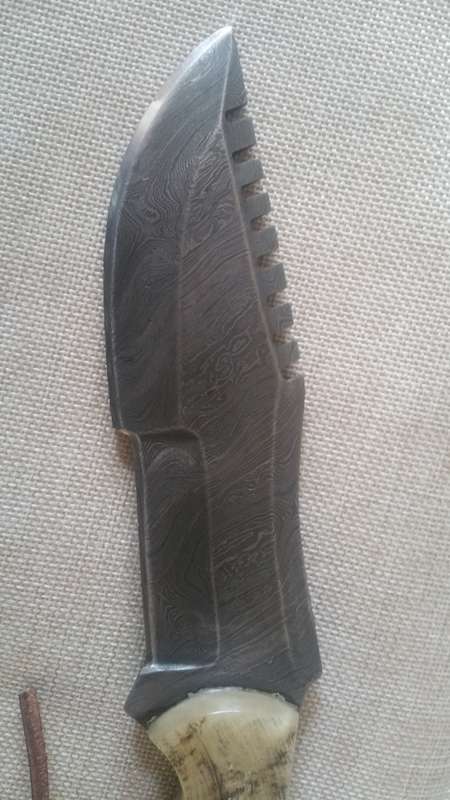 Custom Handcrafted Damascus Steel Tracker Knife