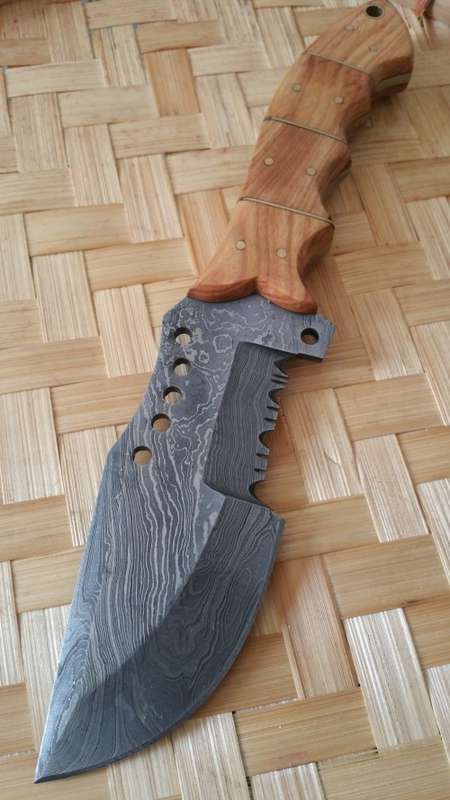 Handcrafted Damascus Steel Tracker Knife