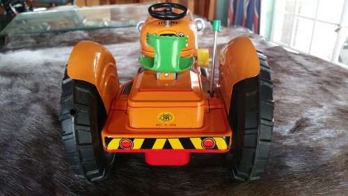 Vintage Bob's Farm Tractor - Modern Toys , Japan