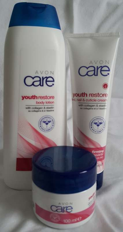 AVON Care Youth Restore gift set