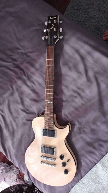 Ibanez art 120 white on sale