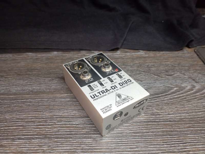 behringer Professional Active 2-Channel DI Box/Splitter