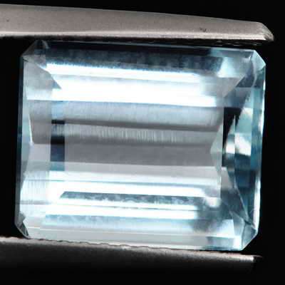 EXQUISITE 4.80cts Sky Blue TOPAZ!