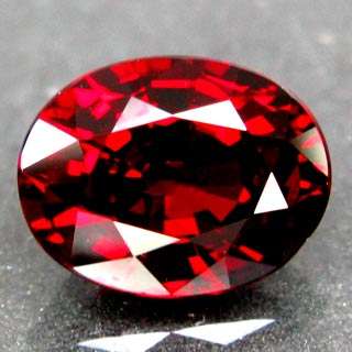 EXQUISITE  2.80cts SPESSARTITE  GARNET! Collector's gem!