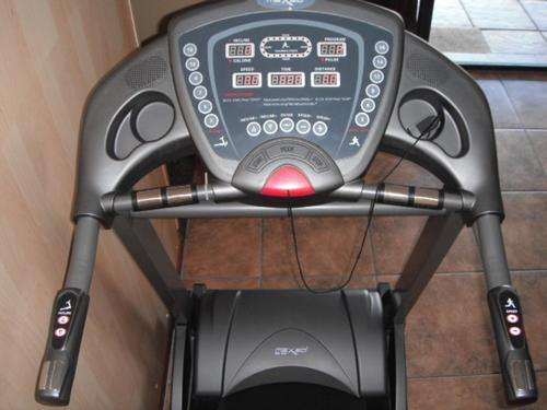 Maxed MXE1510 Treadmill