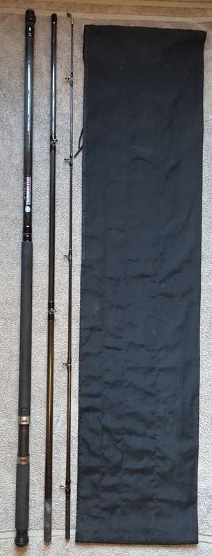 12 Foot 3 piece graphite Rod