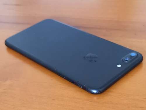Iphone 7plus  as spares Read description