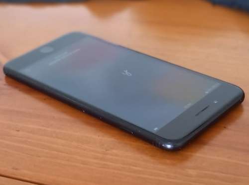 Iphone 7plus  as spares Read description