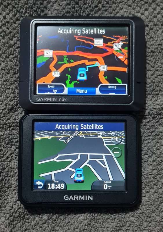 2 x Old Garmin nuvi 205 and 30 GPS as per description