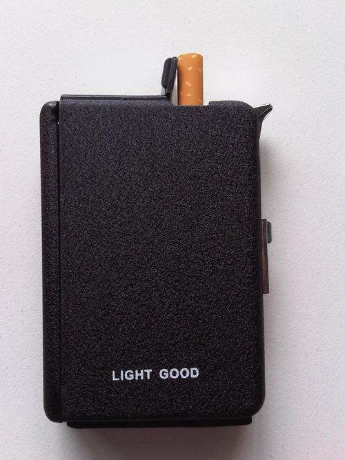 Lighter Cigarette case