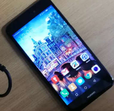 Huawei P8 lite