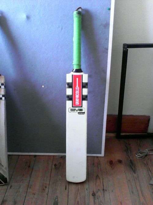 Gray Nicolls Bat