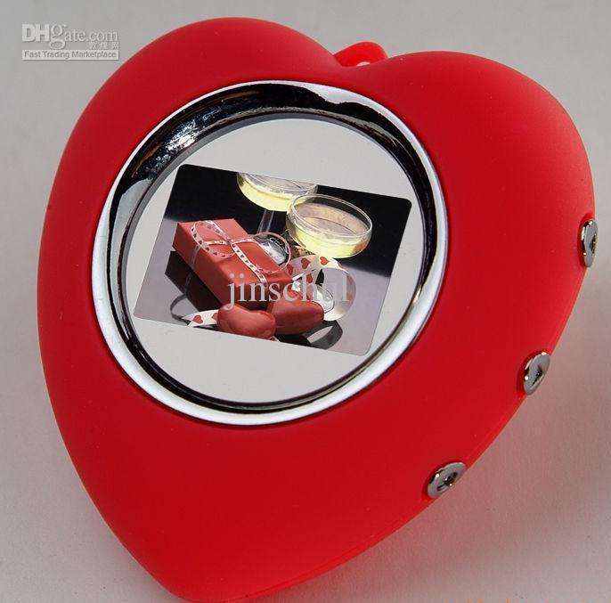 DIGITAL PHOTO FRAME - HEART SHAPED