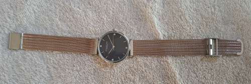 Stuhrling Original Women`s EUPHORIA MILANESE MOP PEARL Watch