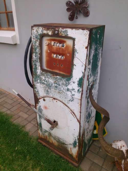 MAKE AN OFFER!!! Stunning Old Farm Hand Crank Gas Pump!!!