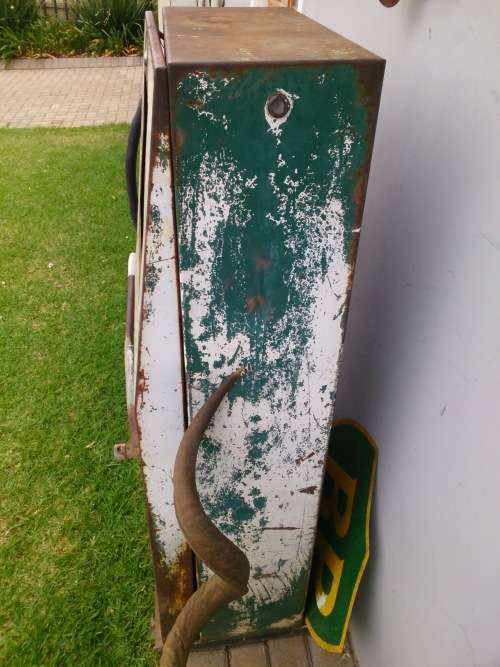 MAKE AN OFFER!!! Stunning Old Farm Hand Crank Gas Pump!!!