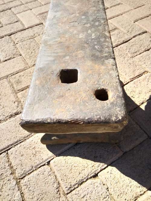 Big 210 lbs Cast Anvil!