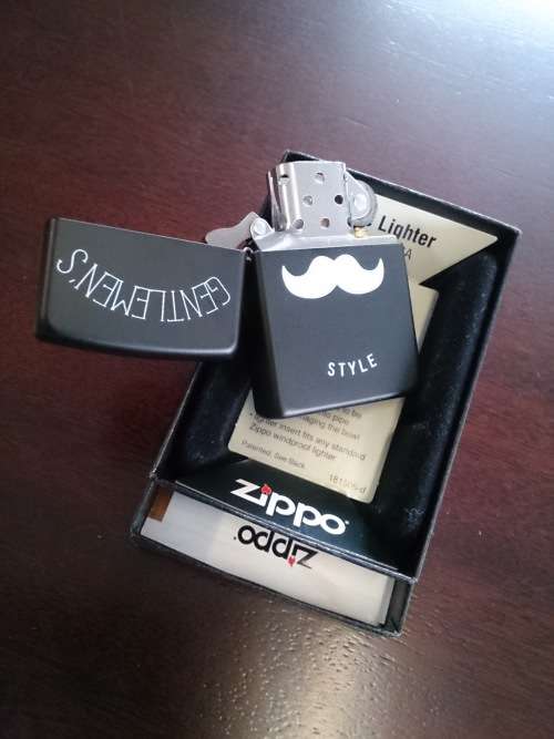 Gentlemens Zippo Lighter - Black Matte