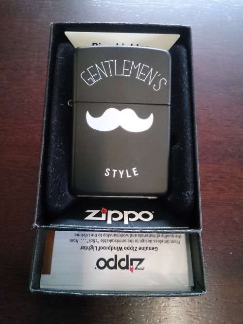 Gentlemens Zippo Lighter - Black Matte