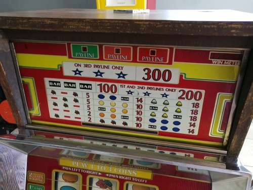 MAKE AN OFFER!!! Vintage BALLY 3 Reel 25c Slot Machine - WORKING CONDITION!!!