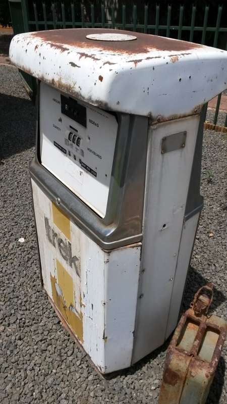 VINTAGE GILBARCO TREK PETROL PUMP!!! AWESOME!!!