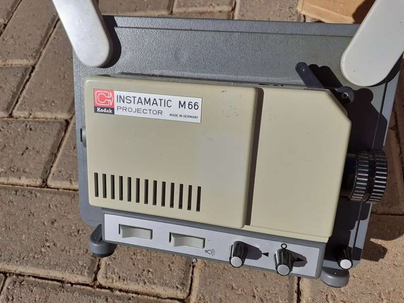 Kodak instamatic projector m66