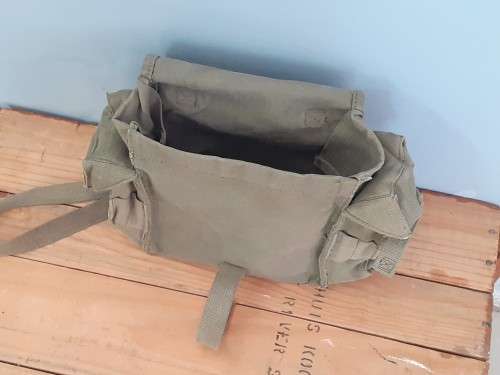 Old SANDF sling bag / ruck sack / kit