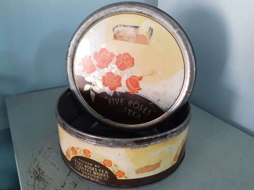 MAKE AN OFFER!!! 3Lbs `Five Roses` Tea Tin