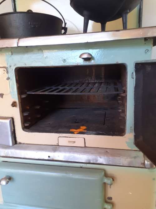 MAKE AN OFFER!!! Vintage Defy Jewel coal stove with enamel ware!!!