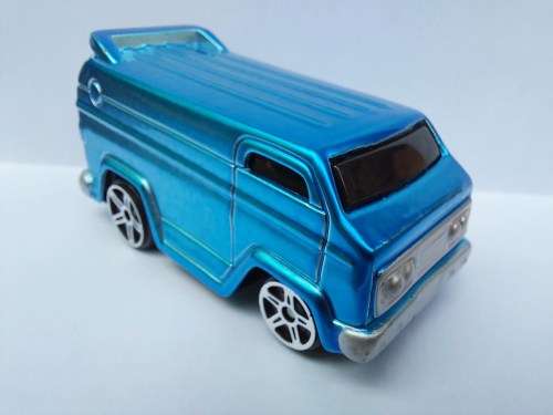 Maisto Vantasy Die Cast Van