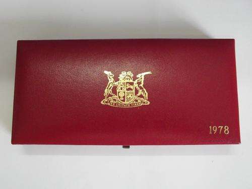 1978 Proof set in red box with R1 & R2 gold coins