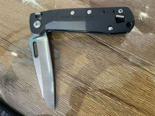Leatherman Free K4