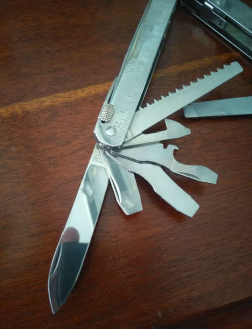 Victorinox Swiss army multi tool