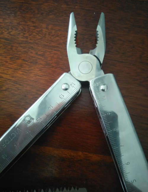 Victorinox Swiss army multi tool