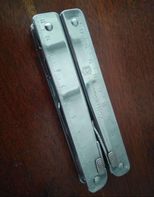 Victorinox Swiss army multi tool