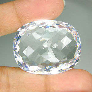!!D'S WHOPPER LIST!! 71.61ct STUNNING WHITE CRYSTAL QUARTZ. OVAL CHECKER CUT.