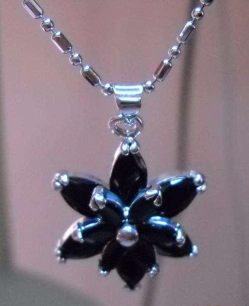 Beautiful Black Sapphire Set In Silver Pendant Necklace With Chain