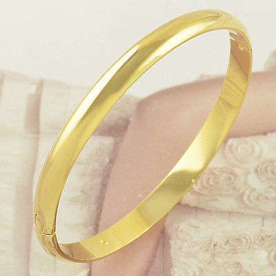 Lovely 9k Yellow Gold Filled Bangle Hidden clasp Can Be Opened.Lovely