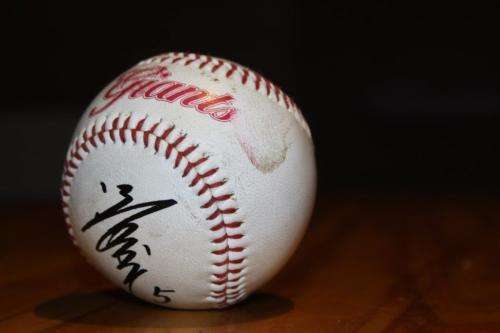 An INCREDIBLE Tokyo Yomiuri Giants No.5 signed baseball in great condition!!!