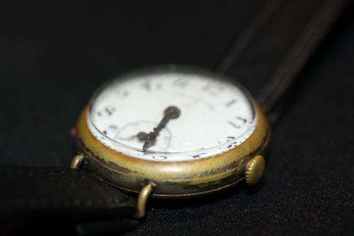 AN INCREDIBLE ANTIQUE TIMPIECE!!! Circa 1930's L. Pinn & Co. Mechanical wind up ladies wrist watch!