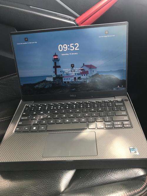Dell 9305 i7 Laptop
