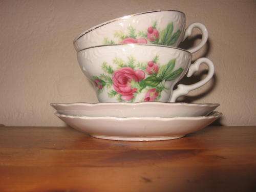 2x Cup and Saucer with Rose and Gold Detail