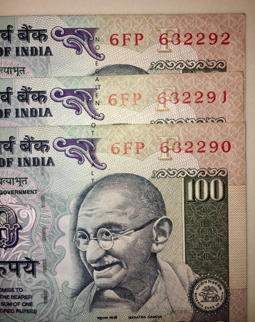 INDIA X3,,,100 RUPEE IN SEQUENCE 290-293[1 BID TAKES ALL]