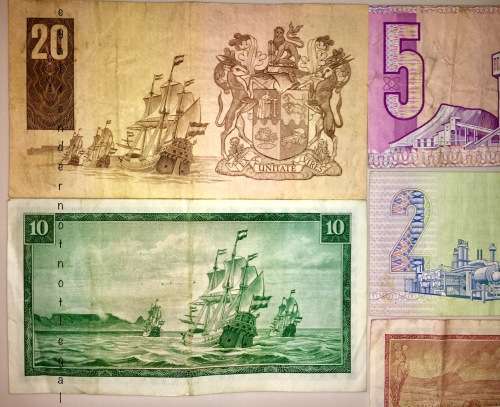 SET OF REPLACEMENT NOTES 1966-1973 R20,R10,R5,R2,R1[1BID TAKES ALL]