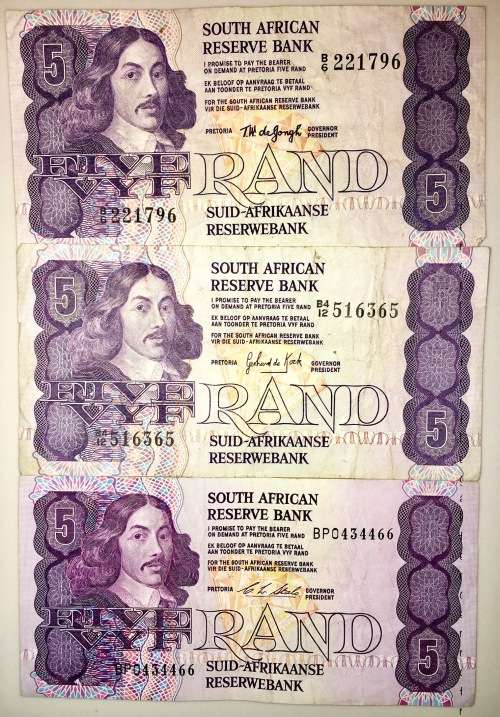 SET OF 3 X R5 VARIOUS GOVERNORS [1 BID TAKES ALL]
