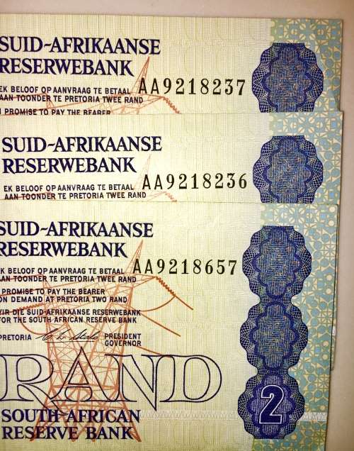 3 X R2 UNC AA9218657-AA9218657 IN SEQUENCE & AA9218237( 1 BID TAKES ALL)