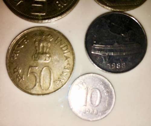 INDIA 5 X SET  5 RUPEES(GHANDI) TO 10 PAISE 1982 TO 1988( 1 BID TAKES ALL)