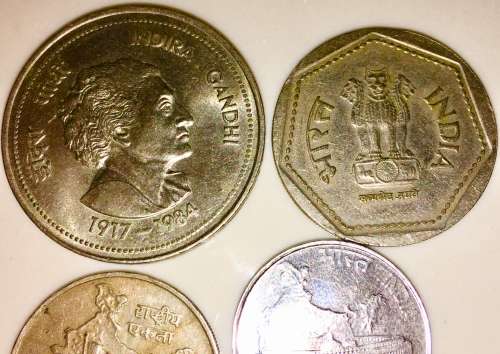 INDIA 5 X SET  5 RUPEES(GHANDI) TO 10 PAISE 1982 TO 1988( 1 BID TAKES ALL)