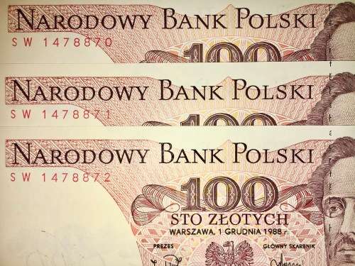 POLAND 100 ZLOTYCH X3  IN SEQUENCE SW1478870-872 1988 UNC GEM