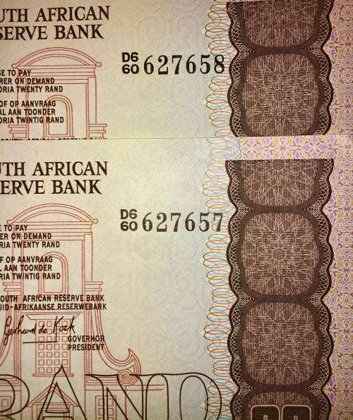 R20 X2 IN SEQUENCE D660-627657-658 2ND ISSUE 1980'S DE KOCK AUNC ( 1 BID TAKES ALL)